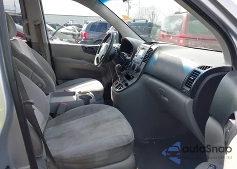 2009 Kia Sedona z USA, uszkodzony, nr VIN KNDMB133496300223